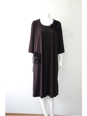 プリンチペッサのベア天竺素材を使用した6分袖ワンピース